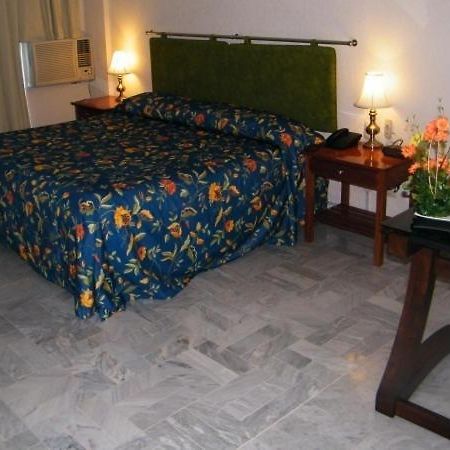 Parque Inn Hotel & Suites Coatzacoalcos Buitenkant foto
